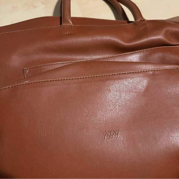 Matt and Nat Diaper Bag - Picture 3 of 11